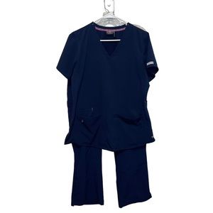 Med Couture Women Scrubs Set Size M